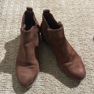 SO Authentic American Heritage brown ankle booties